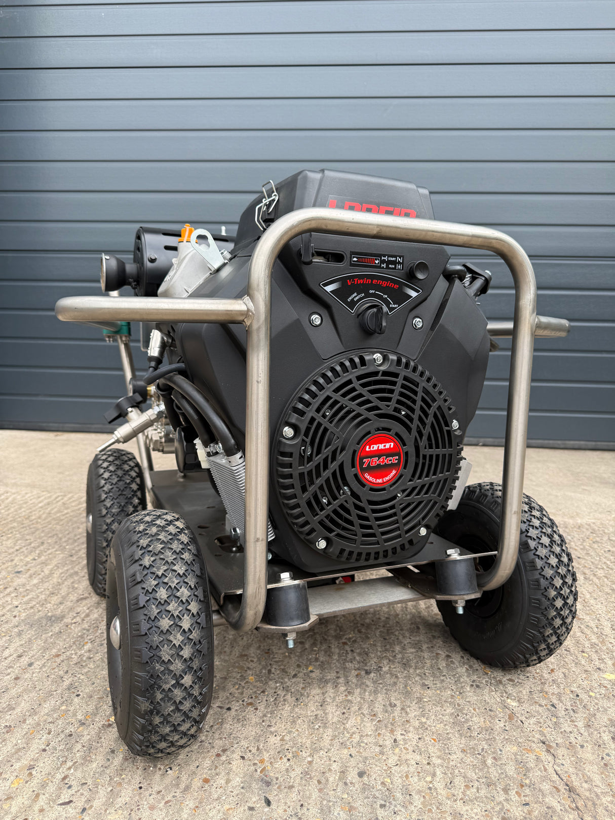 EX DEMO- WATERTEK LONCIN G700 23HP E-START PRESSURE WASHER